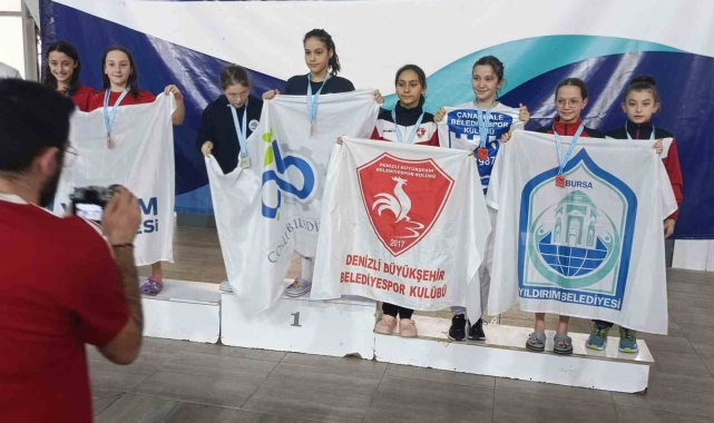 Denizli Büyükşehrin sporcuları kış şampiyonasından derecelerle döndü