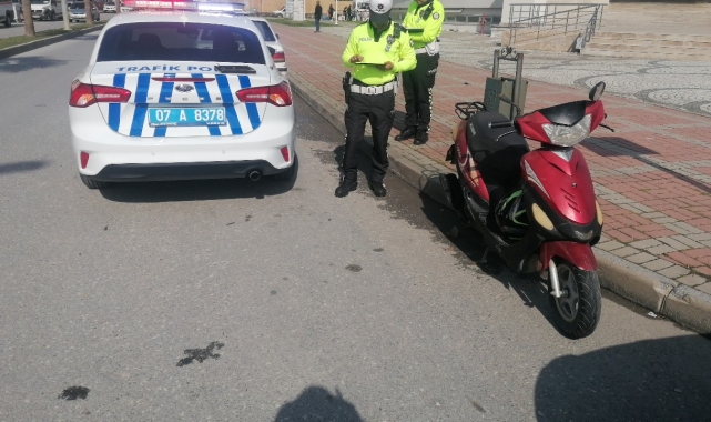 Devrilen motosikletin sürücüsü yaralandı