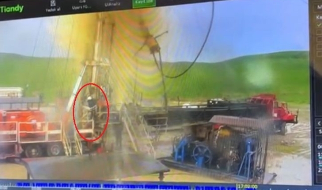 Diyarbakır'da petrol kuyusundaki patlama anı kamerada