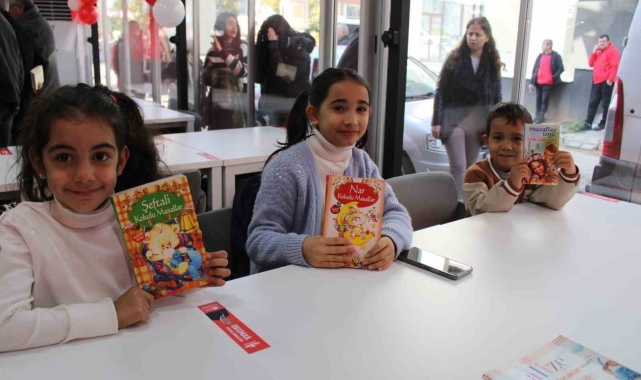 Efeler'den kitap bağışı çağrısı