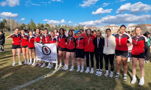 Eğitimciler Spor Lisesi okul sporlarında adını duyurmaya devam ediyor