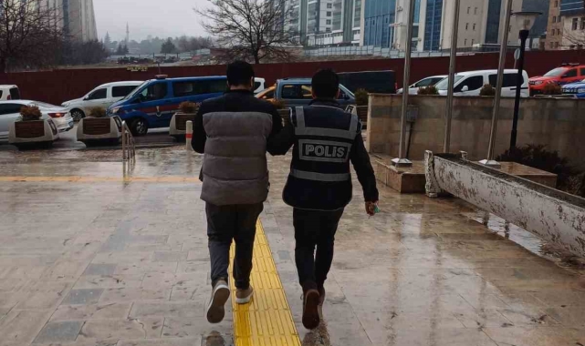 Elazığ'da haklarında kesinleşmiş hapis cezası bulunan 14 kişi yakalandı