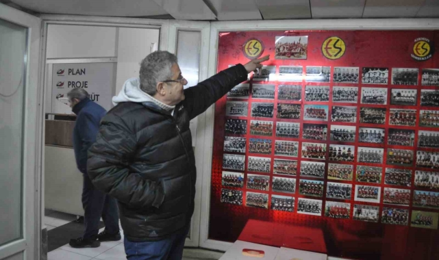Eskişehir ve Eskişehirspor sevdasını dükkânına yansıttı