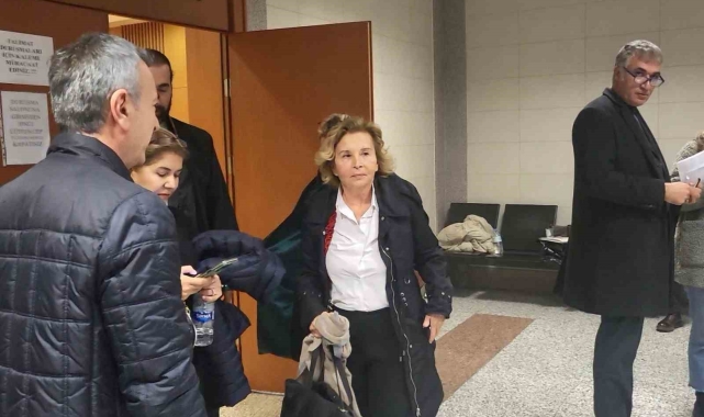 FETÖ'den yargılanan Nazlı Ilıcak: ''Öz eleştiri yapmak istiyorum, FETÖ'yü yanlış değerlendirdim, eksik bilgilere sahiptim''