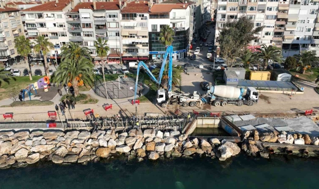 Gemlik'te kıyı koruma çalışmaları hızla sürüyor
