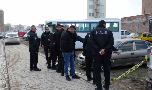 Görüşmeye çağırdığı arkadaşını silahla vurdu