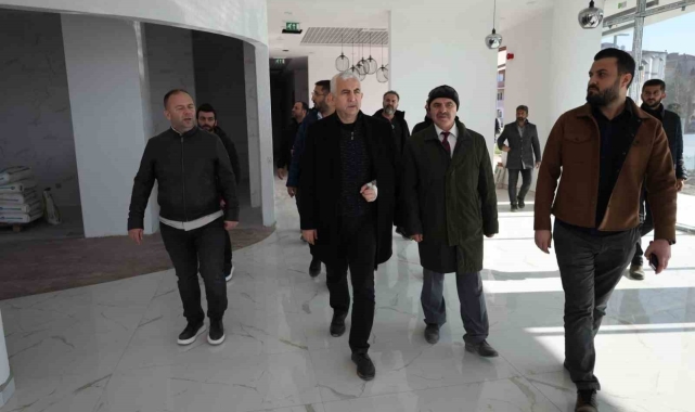 Gündoğdu: "Millet bahçesi Çayırova'nın sosyal hayatına renk katacak"