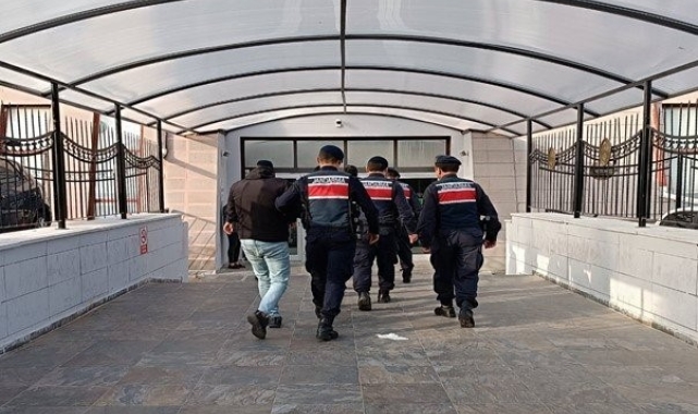 Hapis cezası bulunan 52 şahıs jandarma ekiplerince yakalandı