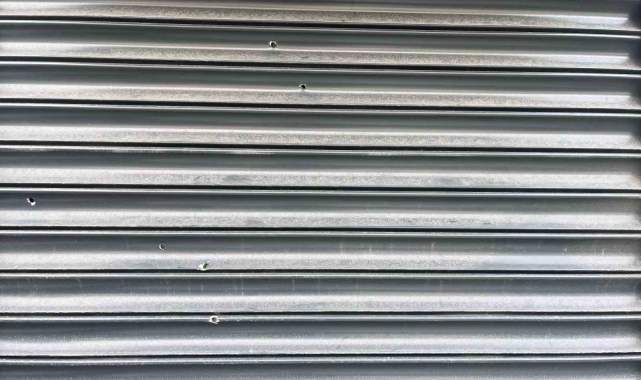 Haraç istedikleri kasap dükkanı 2'inci kez kurşunladılar, o anlar kamerada