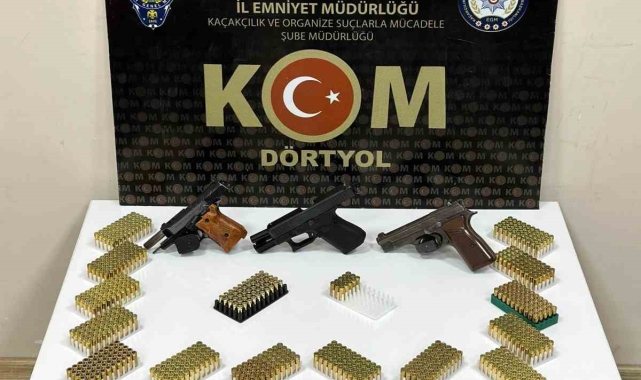 Hatay'da kaçakçılıkla mücadele: Ruhsatsız silah ve fişek ele geçirildi