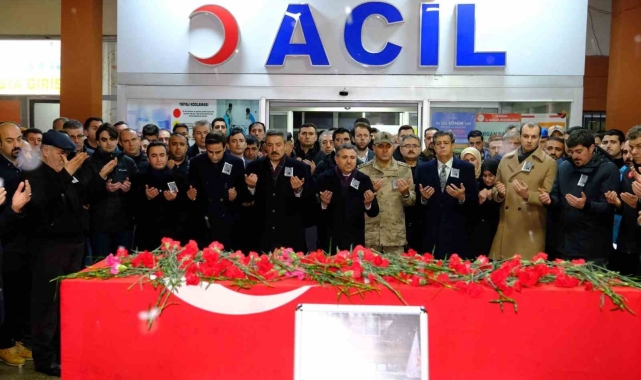 Hayatını kaybeden Şırnak İl Sağlık Müdürü Altın'ın cenazesi memleketine uğurlandı