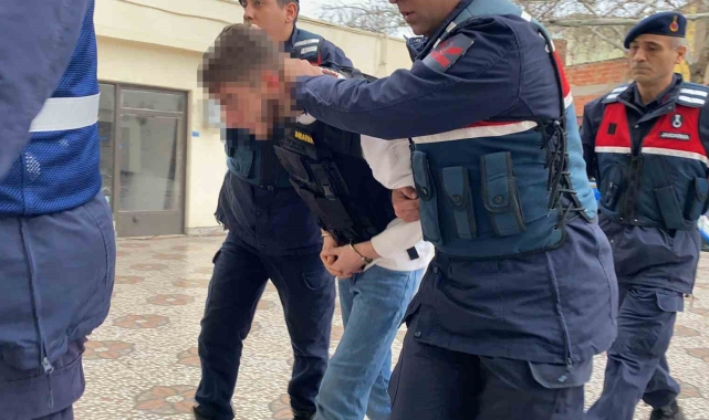 İki kişiyi öldürdü, cinayeti itiraf etti