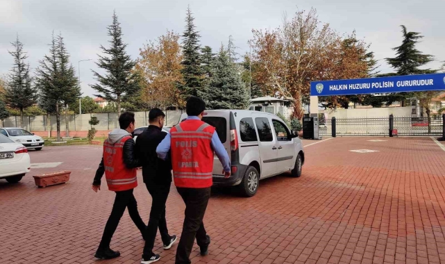 İnternet üzerinden dolandırıcılık yapan 5 şüpheli yakalandı