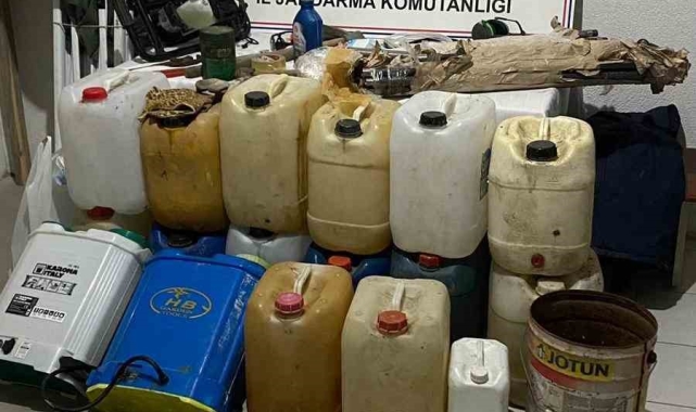 İzinsiz kazı yapan 2 şahıs jandarmaya yakalandı