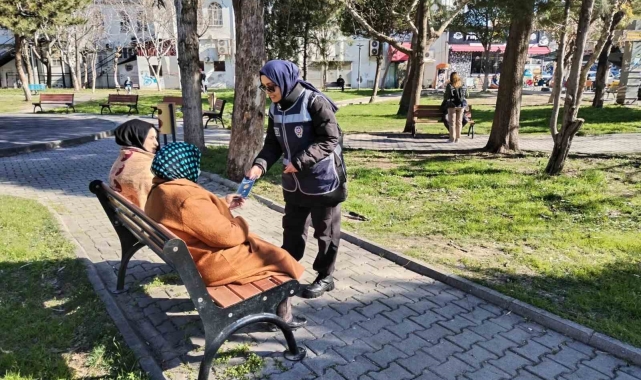 İzmir polisi KADES'i tanıttı, dolandırıcılara karşı uyardı