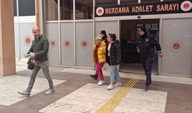 İzmir'de fuhuş evine baskın