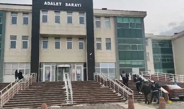 Kars'ta polis hırsız kovalamacası