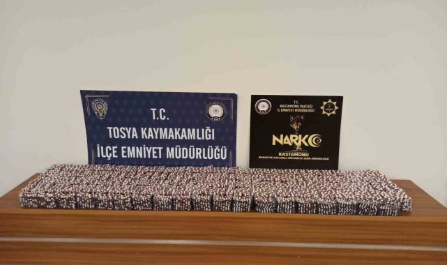 Kastamonu'da binlerce sentetik ecza hapı ele geçirildi:2 gözaltı