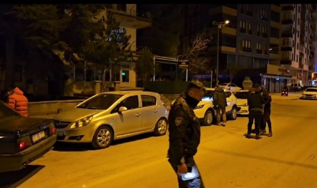 Kavga sırasında havaya ateş açtı, polis ekiplerini harekete geçirdi