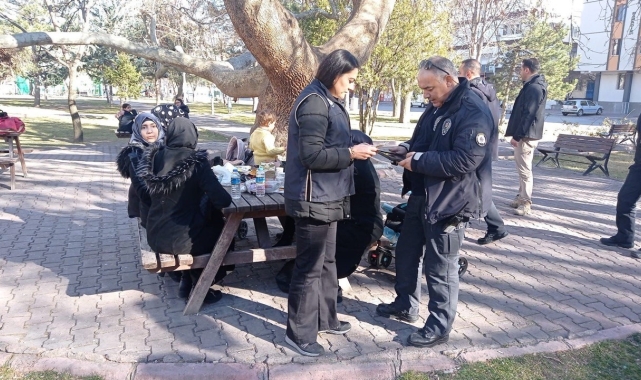 Kayseri polisinden 'düzensiz göç ve huzur' uygulaması: Bin 121 şahıs sorgulandı