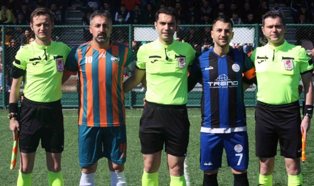 Kayseri Süper Amatör Küme Yarı Final: Yahyalıspor: 5 - Kayseri Esen Metal SK:3