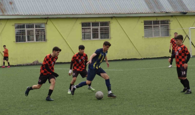 Kayseri Süper U18 Ligi: Kayseri Yolspor: 1 - Hacılar Erciyesspor: 1