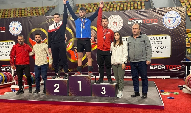 Kayserili 5 sporcudan halter şampiyonası başarısı