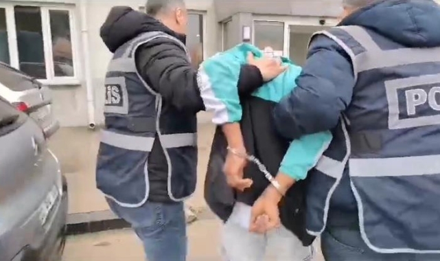 Kendini polis ve savcı olarak tanıtıp 1 milyon 253 bin liralık dolandırıcılık yaptılar