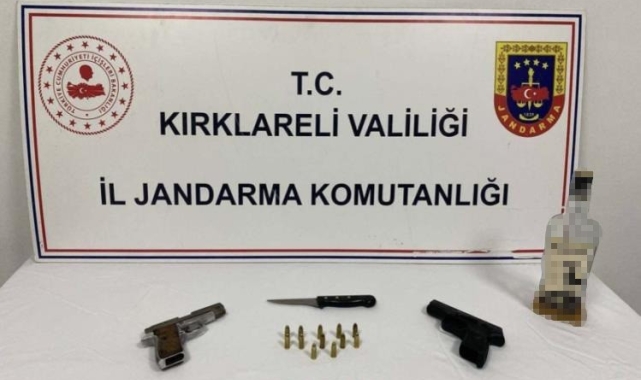 Kırklareli'de uyuşturucu operasyonu: Tabanca ve uyuşturucu ele geçirildi