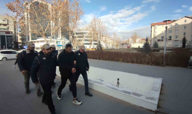 Kırşehir'de, DEAŞ'ın sözde askerlerine operasyon: 6 Gözaltı