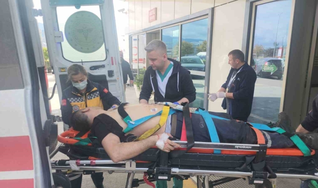 Kolunu merdanaye kaptıran işçi ağır yaralandı