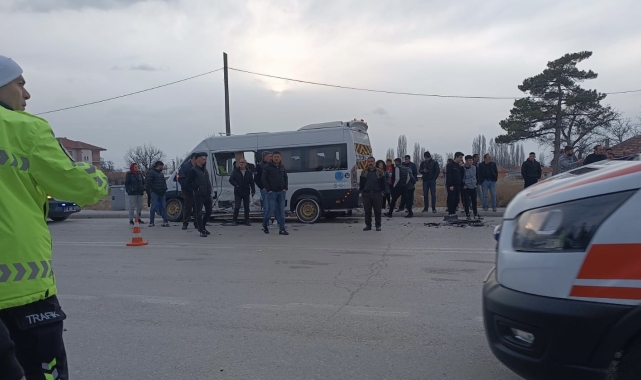 Konya'da öğrenci servisi ile kamyonet çarpıştı: 11 yaralı