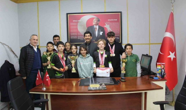 Köyceğizli öğrenciler Çanakkale'den şampiyon döndü