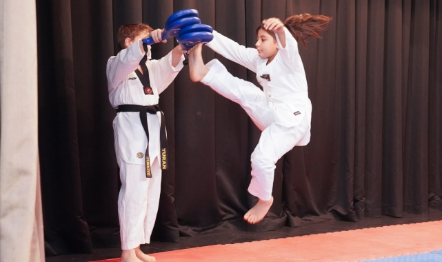 Küçük taekwondocuların kuşak heyecanı
