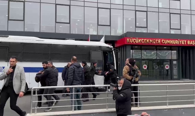 Küçükçekmece'deki saldırıya ilişkin gözaltına alınan 22 şüpheli daha adliyeye getirildi