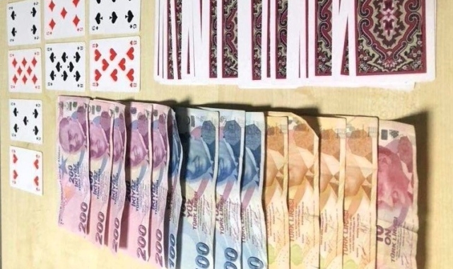 Kumar oynatılan kahvehaneye operasyon