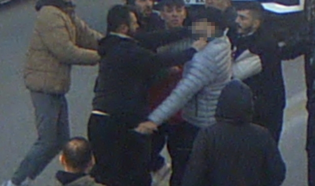 Maç çıkışı yan bakma kavgasında bıçaklanan genç baba, hayata 23 gün tutunabildi