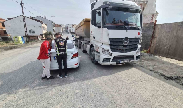 Makas atarak seyreden hafriyat kamyonu sürücüsüne ceza yağdı