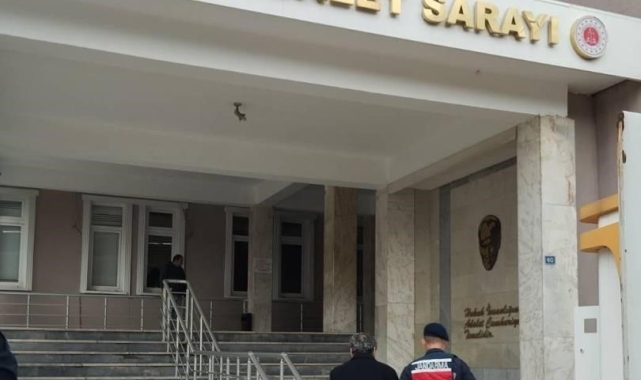 Manisa'da aranan 5 kişi yakalandı