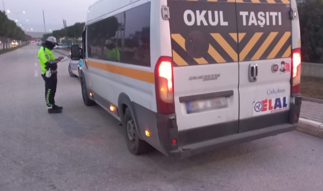 Manisa'da okul servislerine yönelik denetimler devam ediyor