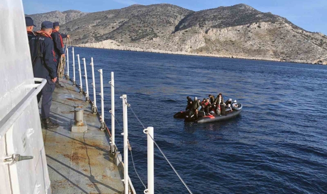 Marmaris'te 15 düzensiz kurtarıldı
