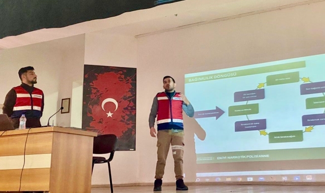 Muğla'da Jandarma'dan uyuşturucu eğitimi