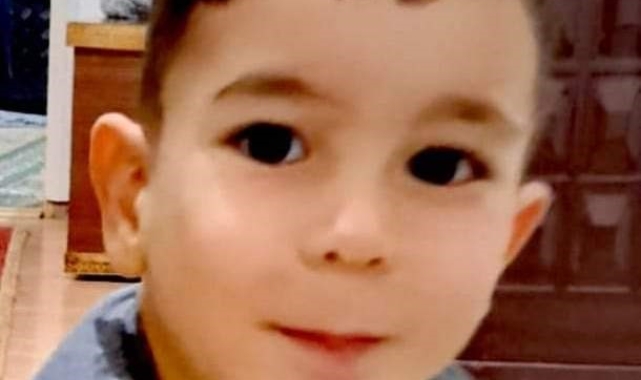 Nefes borusuna lokum parçası yapışan 3 yaşındaki Alpaslan, 11 günlük yaşam savaşını kaybetti