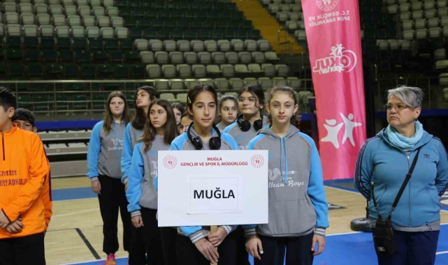 Okul sporları voleybol yıldızlar grup birinciliği Muğla'da başladı