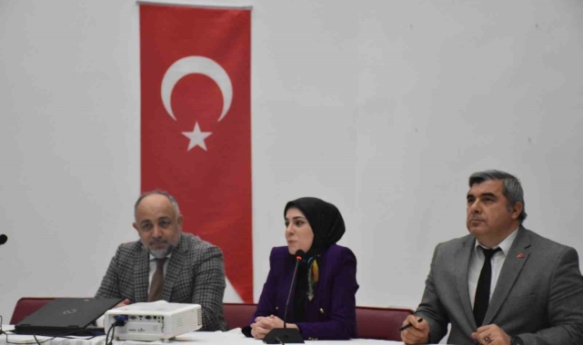 Okullarda yetenek taraması ve geleneksel çocuk oyunları toplantısı yapıldı