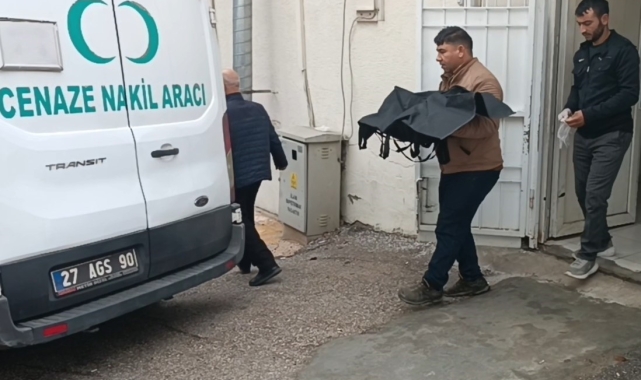 Otomobilin çarptığı 3 yaşındaki çocuk kurtarılamadı