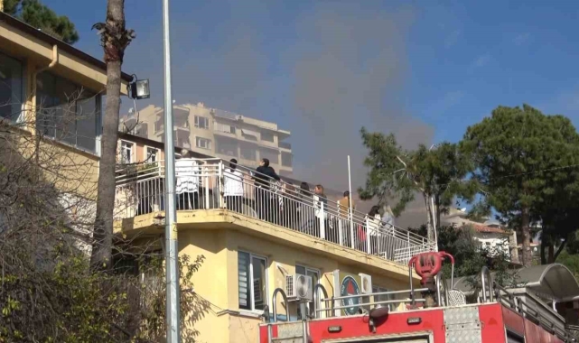 Özel okulda çıkan yangın korkuttu