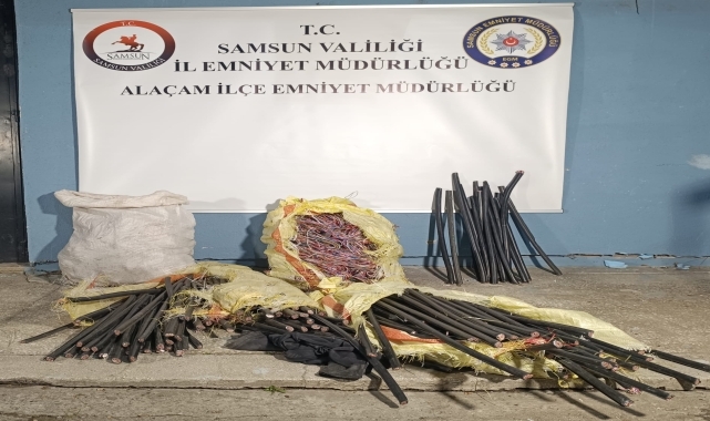 Samsun'da bir araçla uygulama noktasından kaçan hırsız kovalamacayla yakalandı