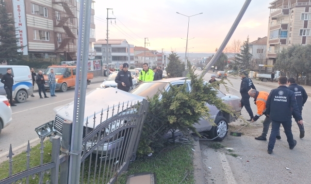 Samsun'da kaza sonrası kaçan sürücünün yakalanması için çalışma başlatıldı