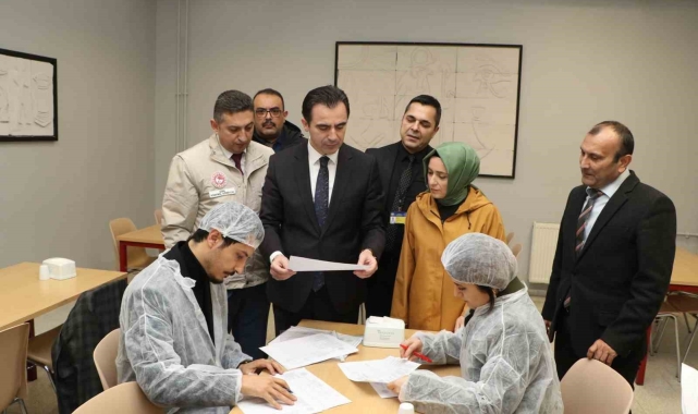 Sancaktepe Kaymakamı Ahmet Karakaya kantinleri ve yemekhaneleri denetledi